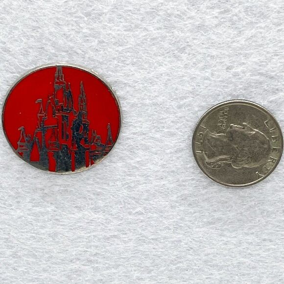 🔮 5/$25 Disney Parks Cinderella's Castle Park Icon Pin - Picture 2 of 2